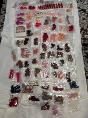 Huge Bundle Hundreds Glue/Press on Nails-Mixed sizes/colors/brands leftover